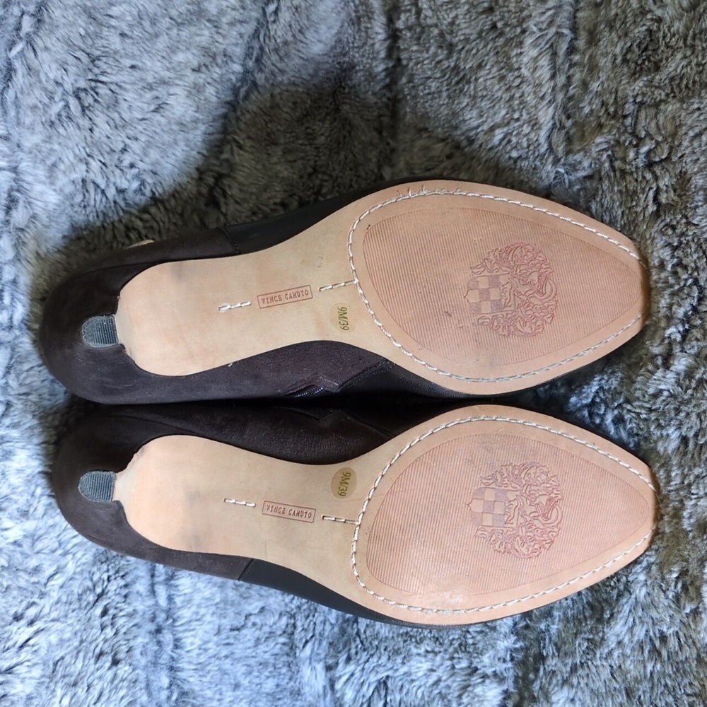 Women's Vince Camuto Velino Booties sz 9 - Picture 5 of 6